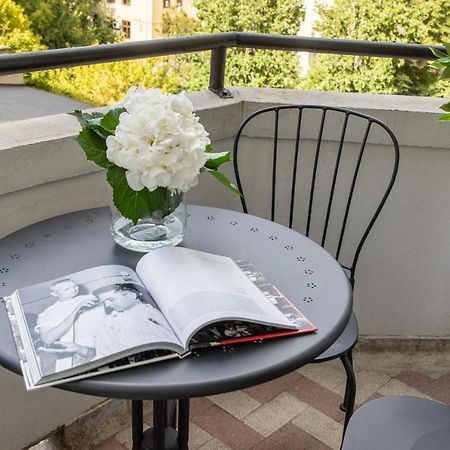 Appartement Little Paris By Urbanesq à Bucarest Extérieur photo