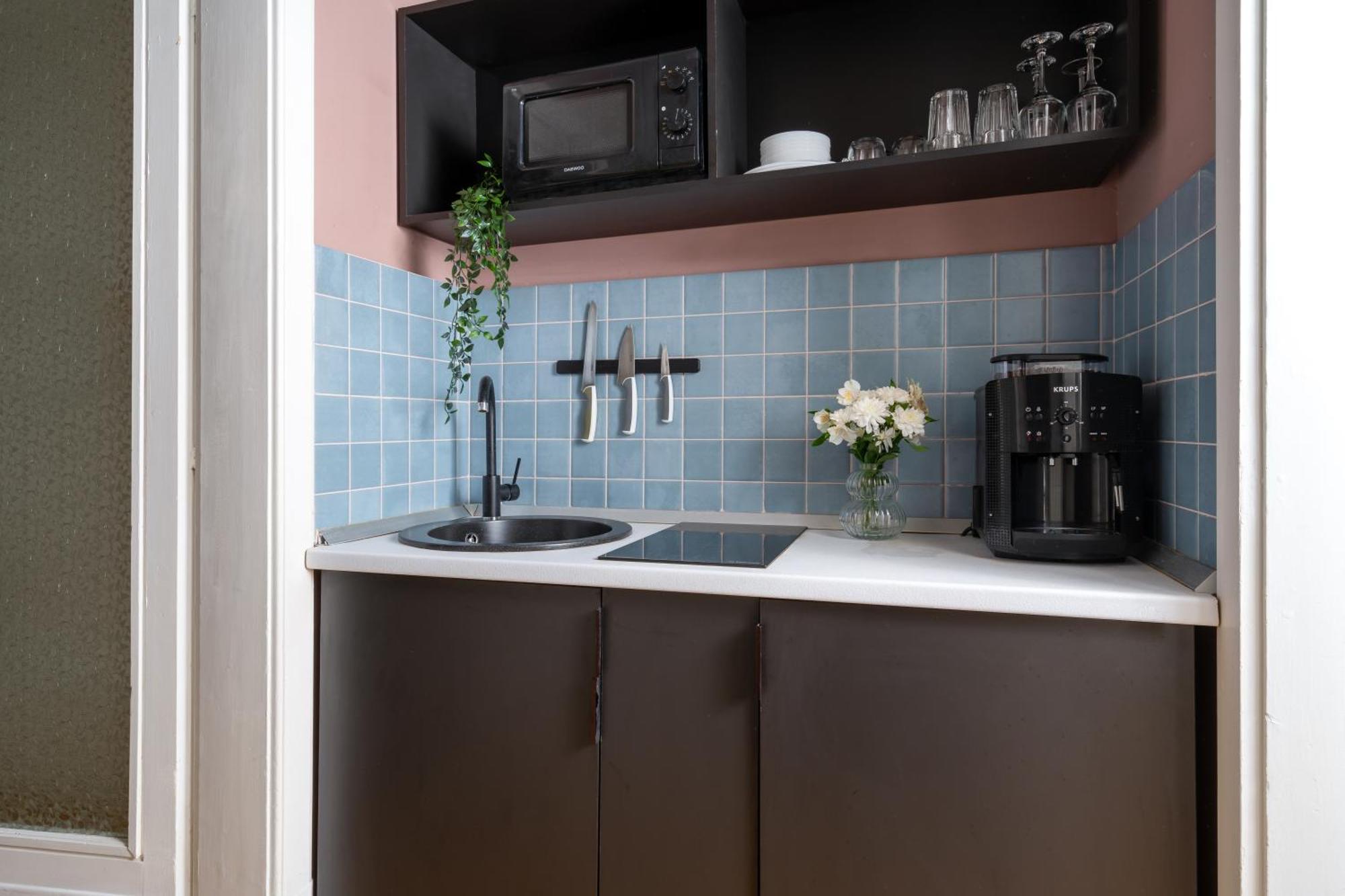 Appartement Little Paris By Urbanesq à Bucarest Extérieur photo
