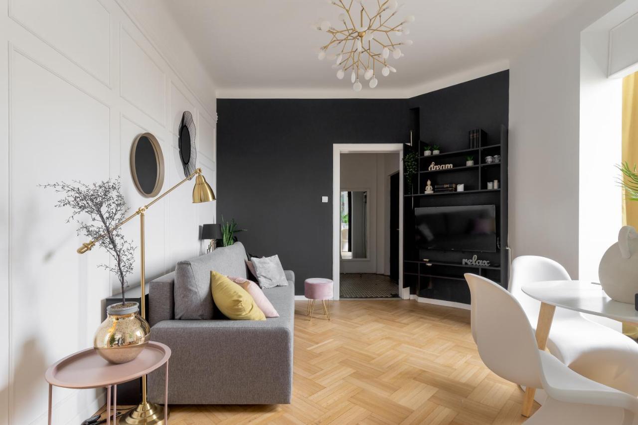 Appartement Little Paris By Urbanesq à Bucarest Extérieur photo